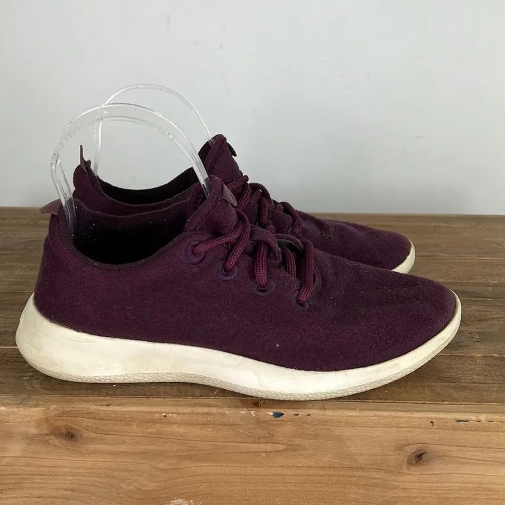 Allbirds maroon and white wool runners athletic sneakers us women’s size 8